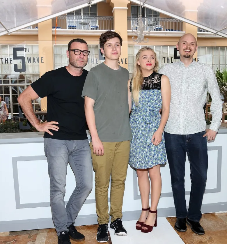 Nick Robinson Height Weight Age Net Worth Career And Full Bio 3