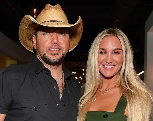 Jason Aldeans Wife Age Height Weight Net Worth Career And More 1