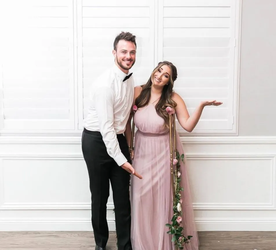 Kris Bryants Wife Age Height Weight Net Worth Career And Full Bio 4