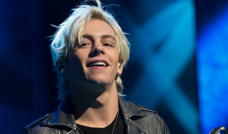 Ross Lynch Height 2