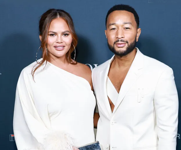 John Legends Wife A Complete Guide To Chrissy Teigen 4